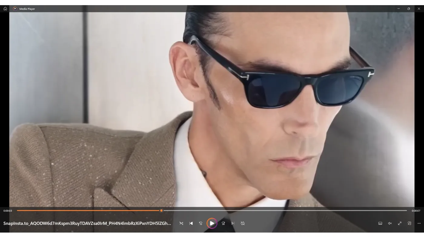 Tom Ford Eyewear: Πολυτέλεια με Σινεματική Ρίζα